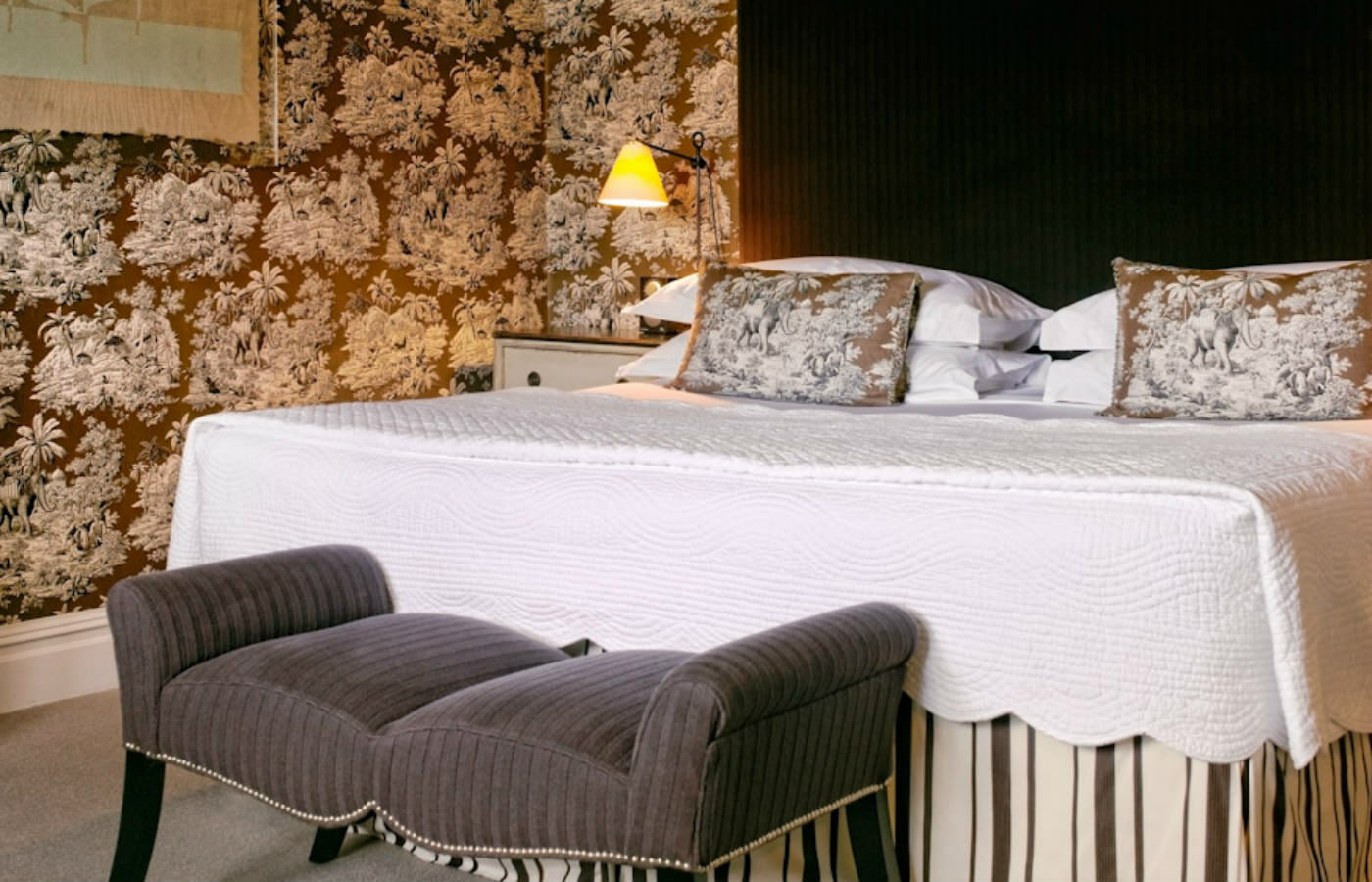The Pelham London - Starhotels Collezione Exterior photo A bed bench